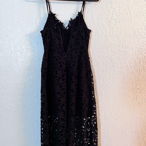 Mid length black lace dress! - Picture 2 of 4